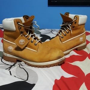 Timberland Boots White and Wheat Mens 8.5 (Fits 9)